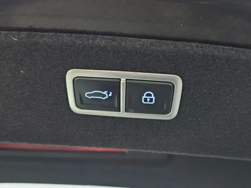 2023 Genesis G80 с пробегом 44 261 км