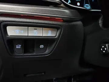 2023 Genesis G80 с пробегом 44 261 км