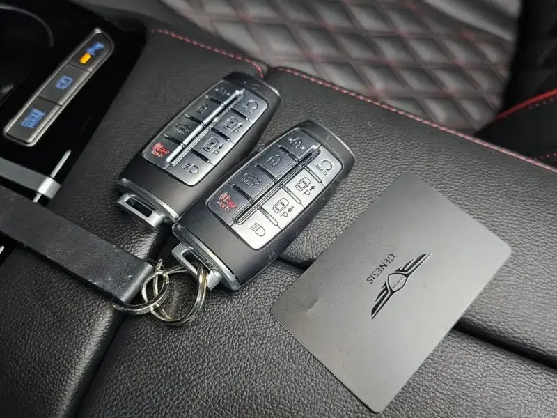 2023 Genesis G80 с пробегом 44 261 км