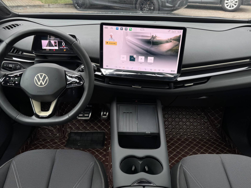 2024 Volkswagen ID.Unyx с пробегом 11 033 км