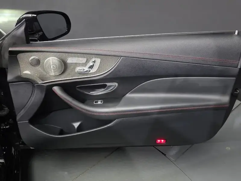 2021 Mercedes-Benz E-Класс с пробегом 99 606 км