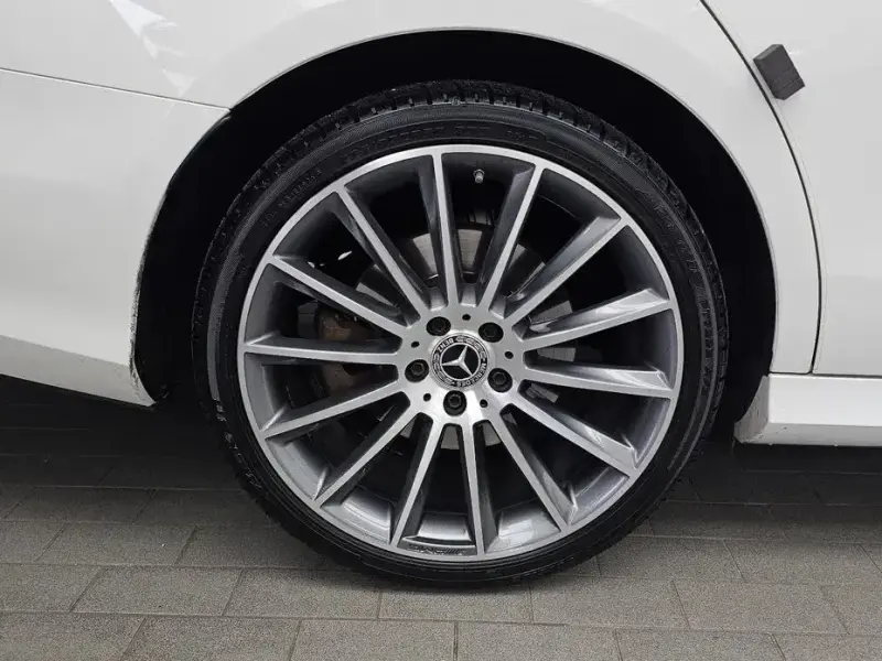 2022 Mercedes-Benz E-Класс с пробегом 52 676 км