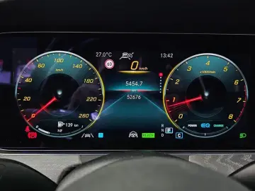 2022 Mercedes-Benz E-Класс с пробегом 52 676 км