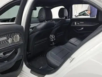 2022 Mercedes-Benz E-Класс с пробегом 52 676 км