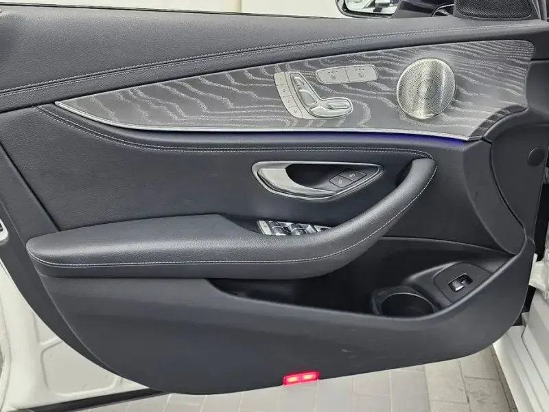 2022 Mercedes-Benz E-Класс с пробегом 52 676 км
