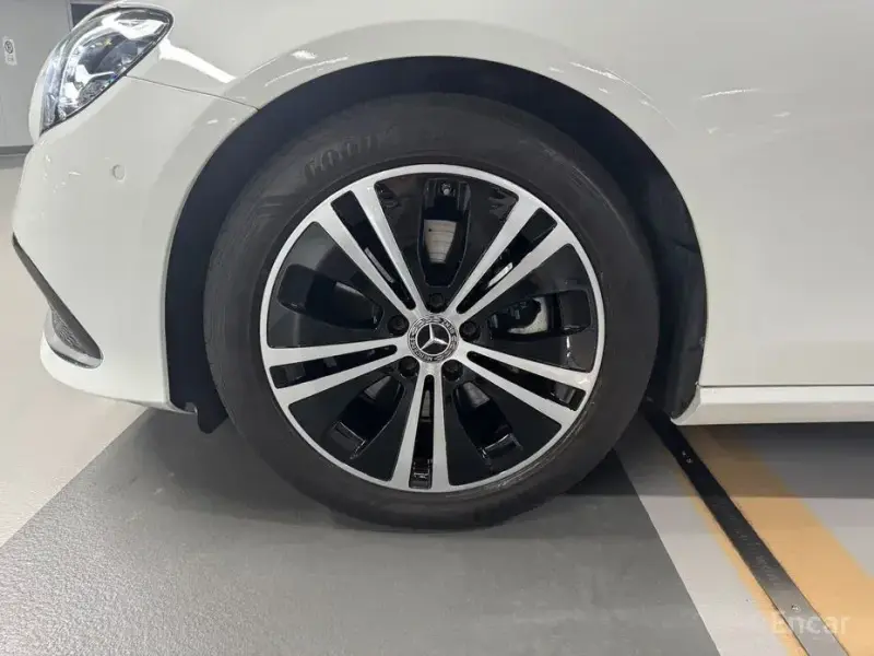 2022 Mercedes-Benz E-Класс с пробегом 48 204 км