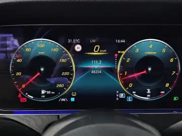 2022 Mercedes-Benz E-Класс с пробегом 48 204 км