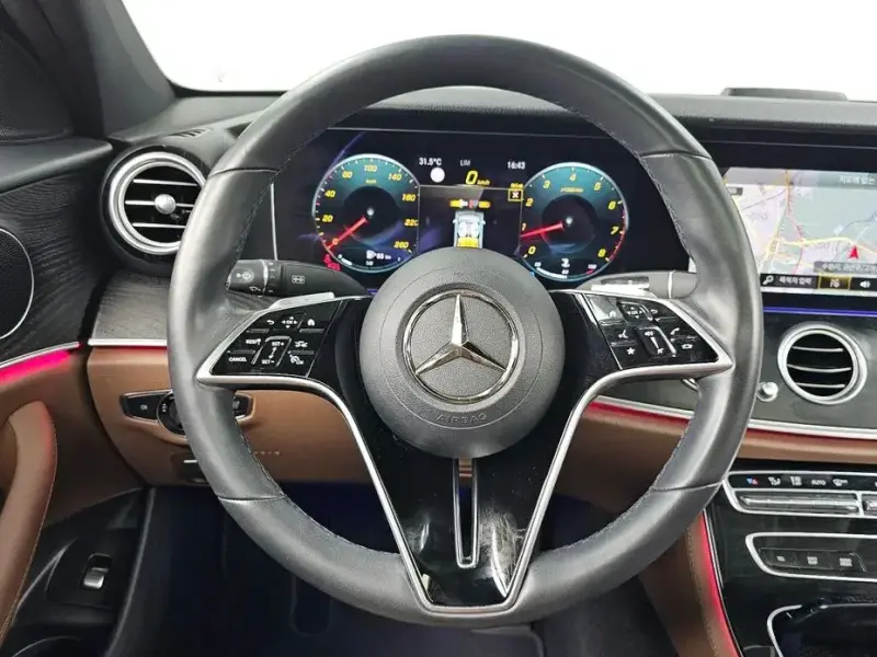 2022 Mercedes-Benz E-Класс с пробегом 48 204 км