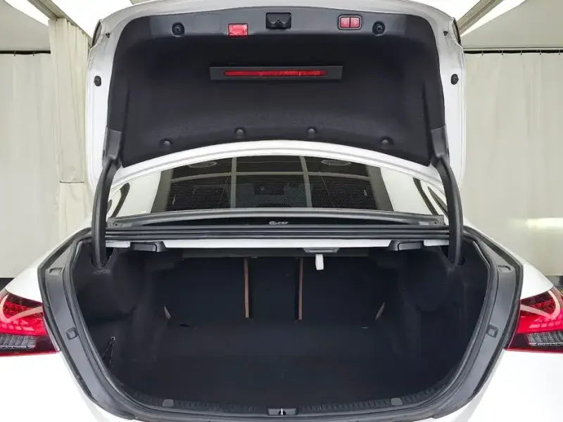 2022 Mercedes-Benz E-Класс с пробегом 48 204 км