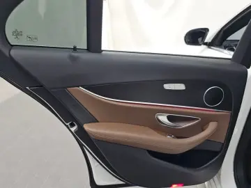 2022 Mercedes-Benz E-Класс с пробегом 48 204 км