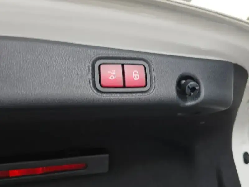 2022 Mercedes-Benz E-Класс с пробегом 48 204 км