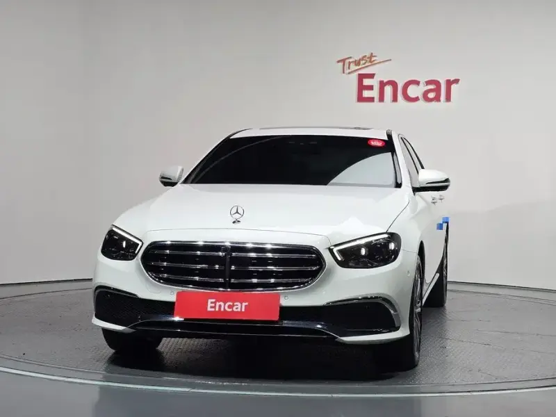 2023 Mercedes-Benz E-Класс с пробегом 23 605 км