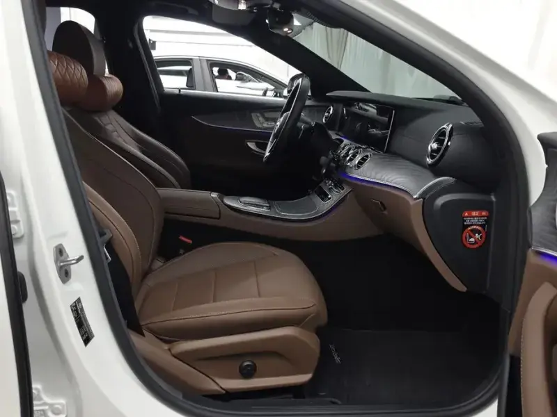 2023 Mercedes-Benz E-Класс с пробегом 23 605 км