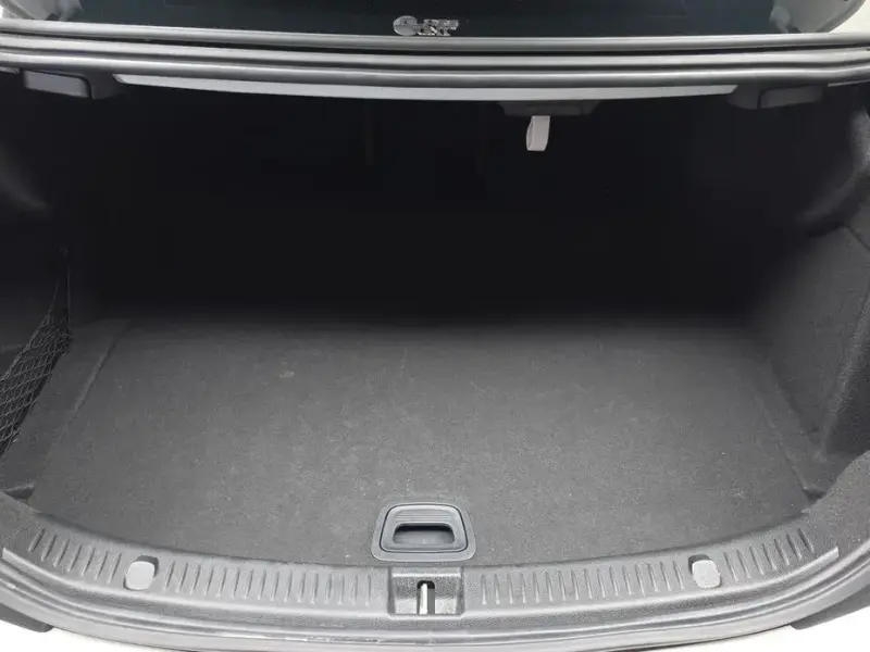 2023 Mercedes-Benz E-Класс с пробегом 23 605 км