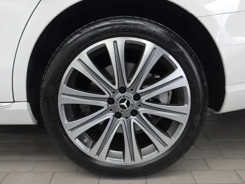 2023 Mercedes-Benz E-Класс с пробегом 23 605 км