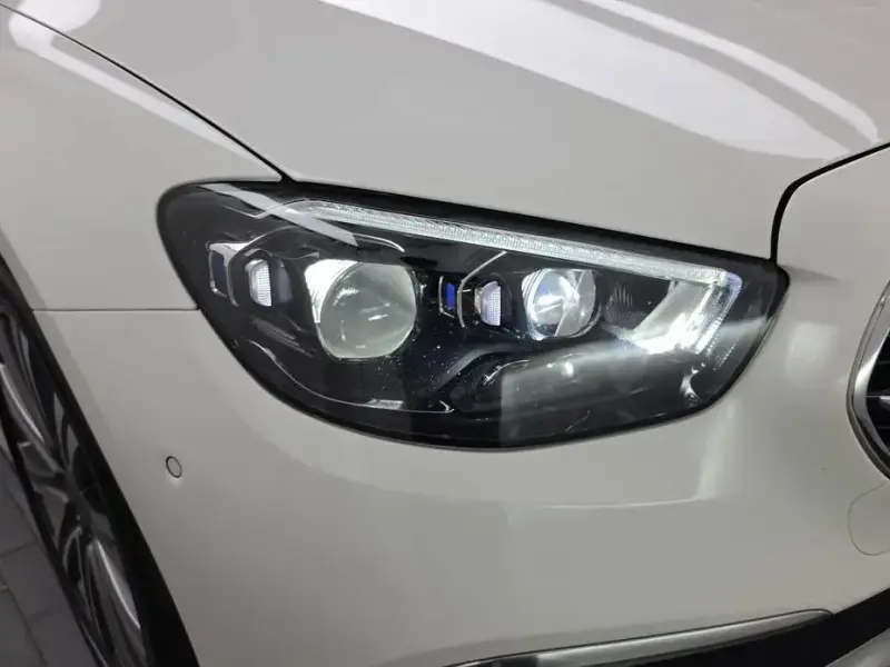 2023 Mercedes-Benz E-Класс с пробегом 23 605 км
