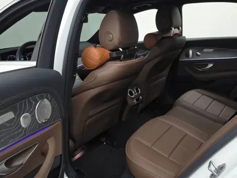 2023 Mercedes-Benz E-Класс с пробегом 23 605 км