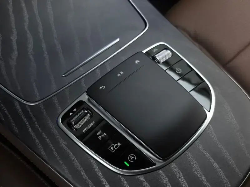 2023 Mercedes-Benz E-Класс с пробегом 23 605 км