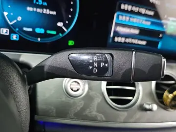 2022 Mercedes-Benz E-Класс с пробегом 102 236 км