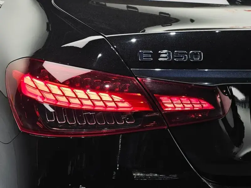 2022 Mercedes-Benz E-Класс с пробегом 102 236 км