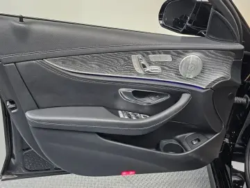 2022 Mercedes-Benz E-Класс с пробегом 102 236 км