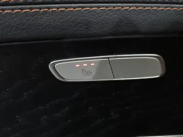 2021 Mercedes-Benz E-Класс с пробегом 74 613 км