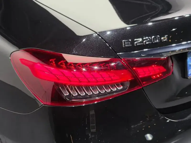 2021 Mercedes-Benz E-Класс с пробегом 74 613 км
