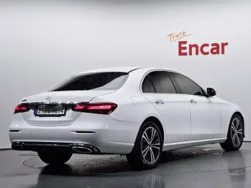 2021 Mercedes-Benz E-Класс с пробегом 67 272 км