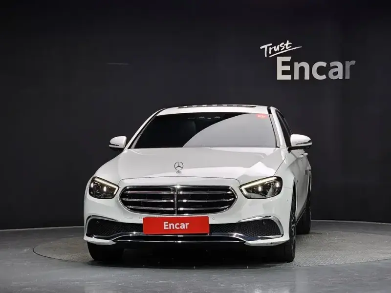 2021 Mercedes-Benz E-Класс с пробегом 70 695 км