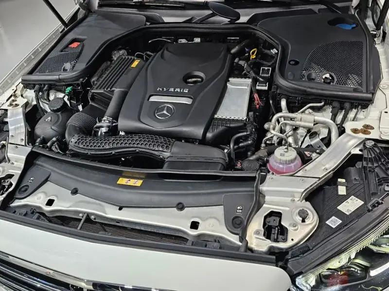 2021 Mercedes-Benz E-Класс с пробегом 70 695 км