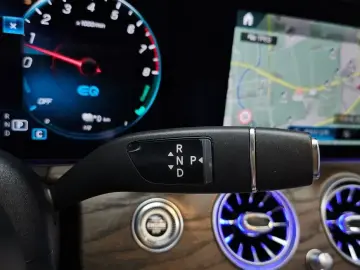 2021 Mercedes-Benz E-Класс с пробегом 70 695 км