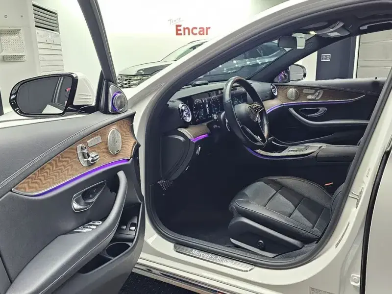 2021 Mercedes-Benz E-Класс с пробегом 70 695 км