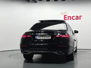 2022 Mercedes-Benz E-Класс с пробегом 45 244 км