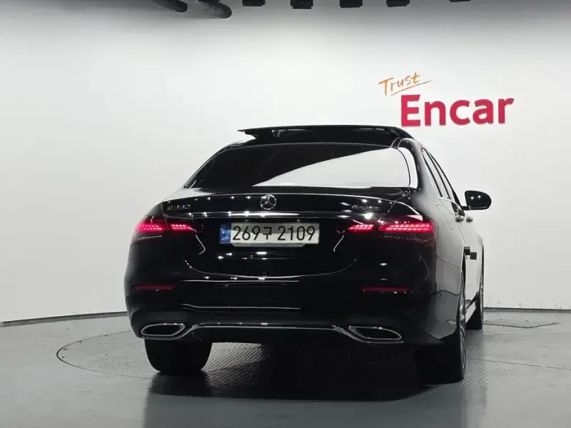2022 Mercedes-Benz E-Класс с пробегом 45 244 км