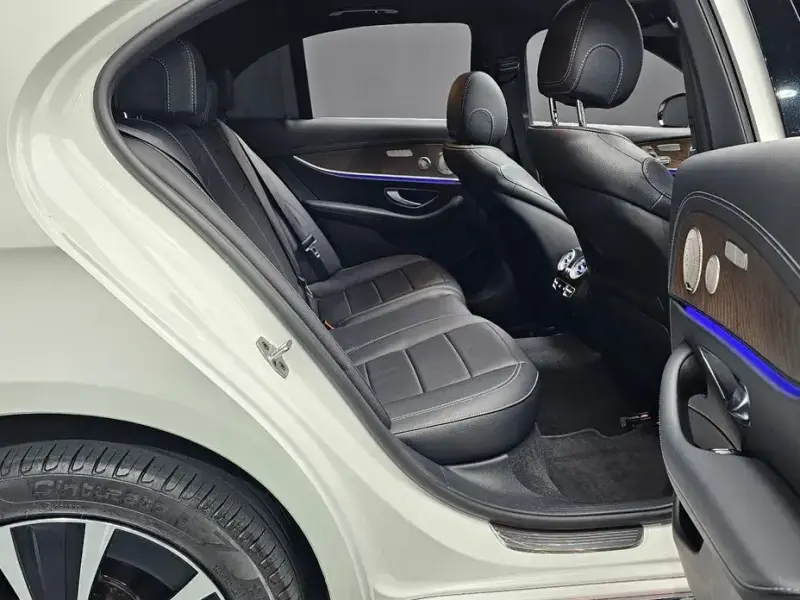 2021 Mercedes-Benz E-Класс с пробегом 70 695 км