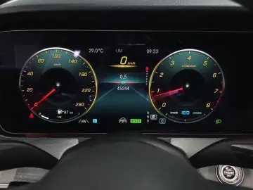 2022 Mercedes-Benz E-Класс с пробегом 45 244 км