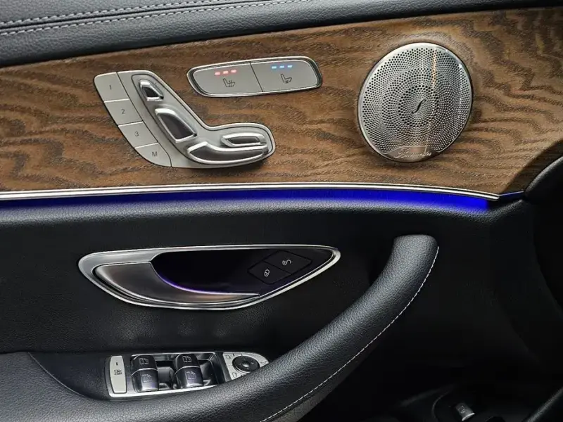 2021 Mercedes-Benz E-Класс с пробегом 70 695 км