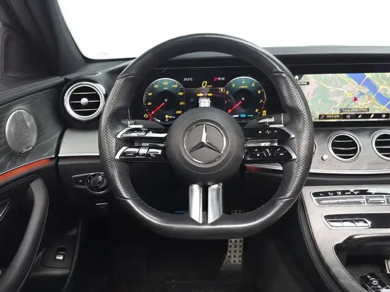 2022 Mercedes-Benz E-Класс с пробегом 45 244 км