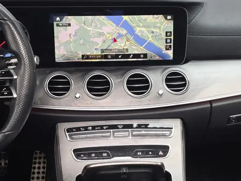 2022 Mercedes-Benz E-Класс с пробегом 45 244 км