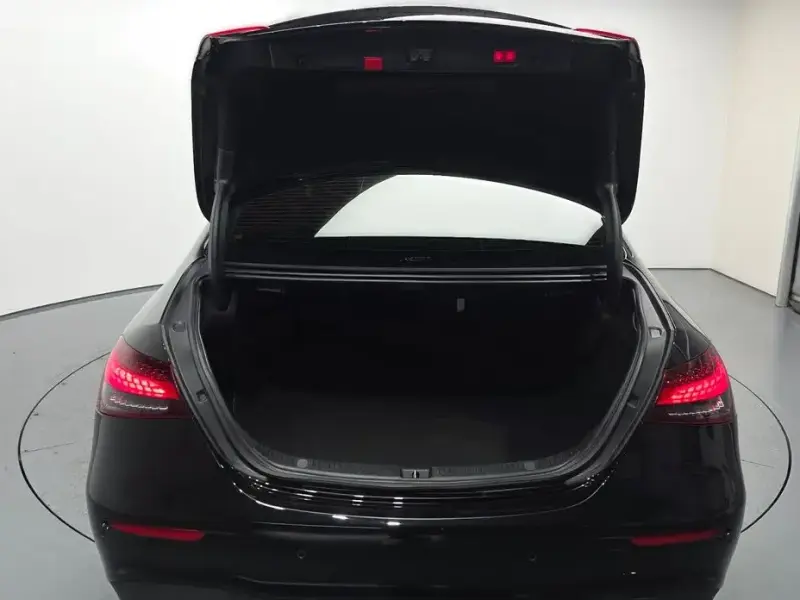 2022 Mercedes-Benz E-Класс с пробегом 45 244 км