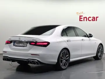 2022 Mercedes-Benz E-Класс с пробегом 61 859 км