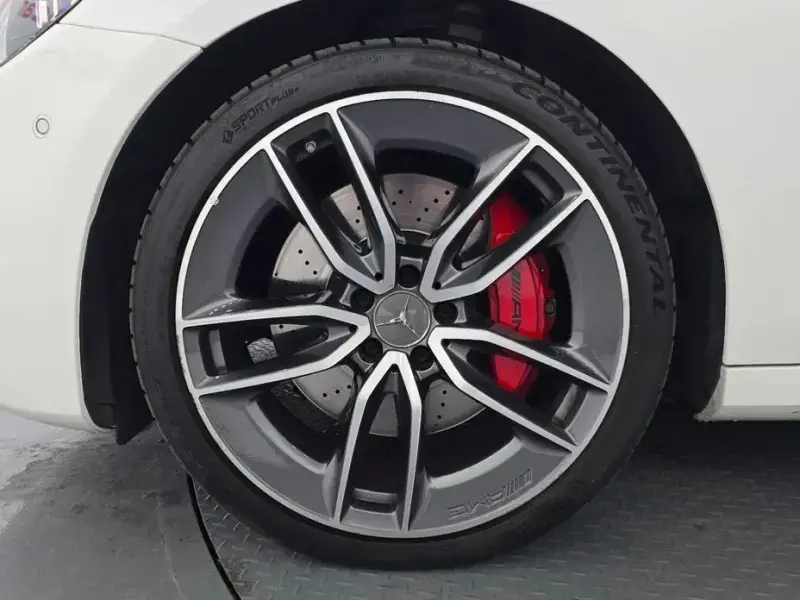 2022 Mercedes-Benz E-Класс с пробегом 61 859 км