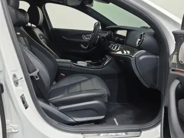 2022 Mercedes-Benz E-Класс с пробегом 61 859 км