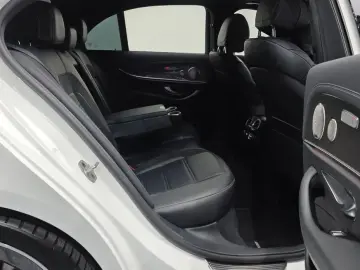 2022 Mercedes-Benz E-Класс с пробегом 61 859 км