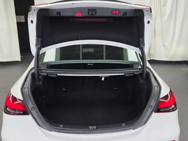 2021 Mercedes-Benz E-Класс с пробегом 73 377 км