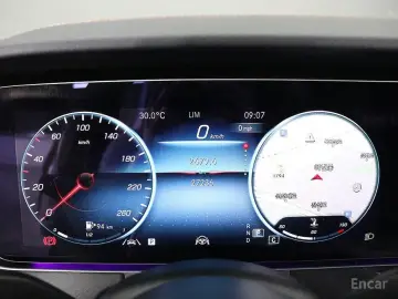 2023 Mercedes-Benz E-Класс с пробегом 27 236 км