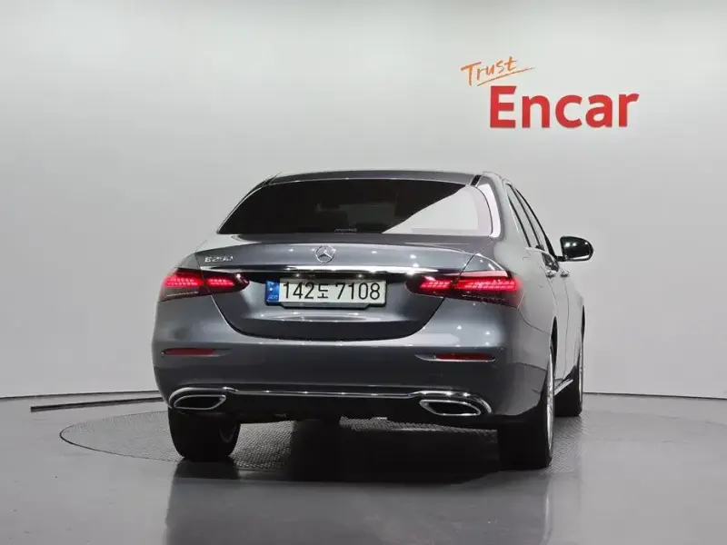 2021 Mercedes-Benz E-Класс с пробегом 57 809 км