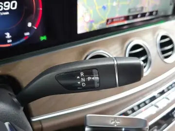 2021 Mercedes-Benz E-Класс с пробегом 57 809 км