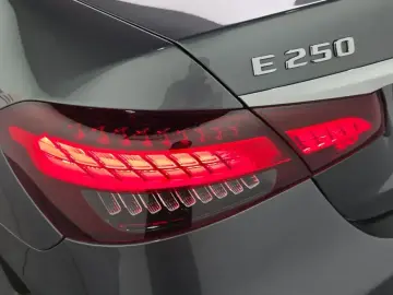 2021 Mercedes-Benz E-Класс с пробегом 57 809 км