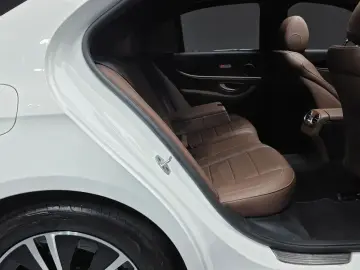 2022 Mercedes-Benz E-Класс с пробегом 55 345 км